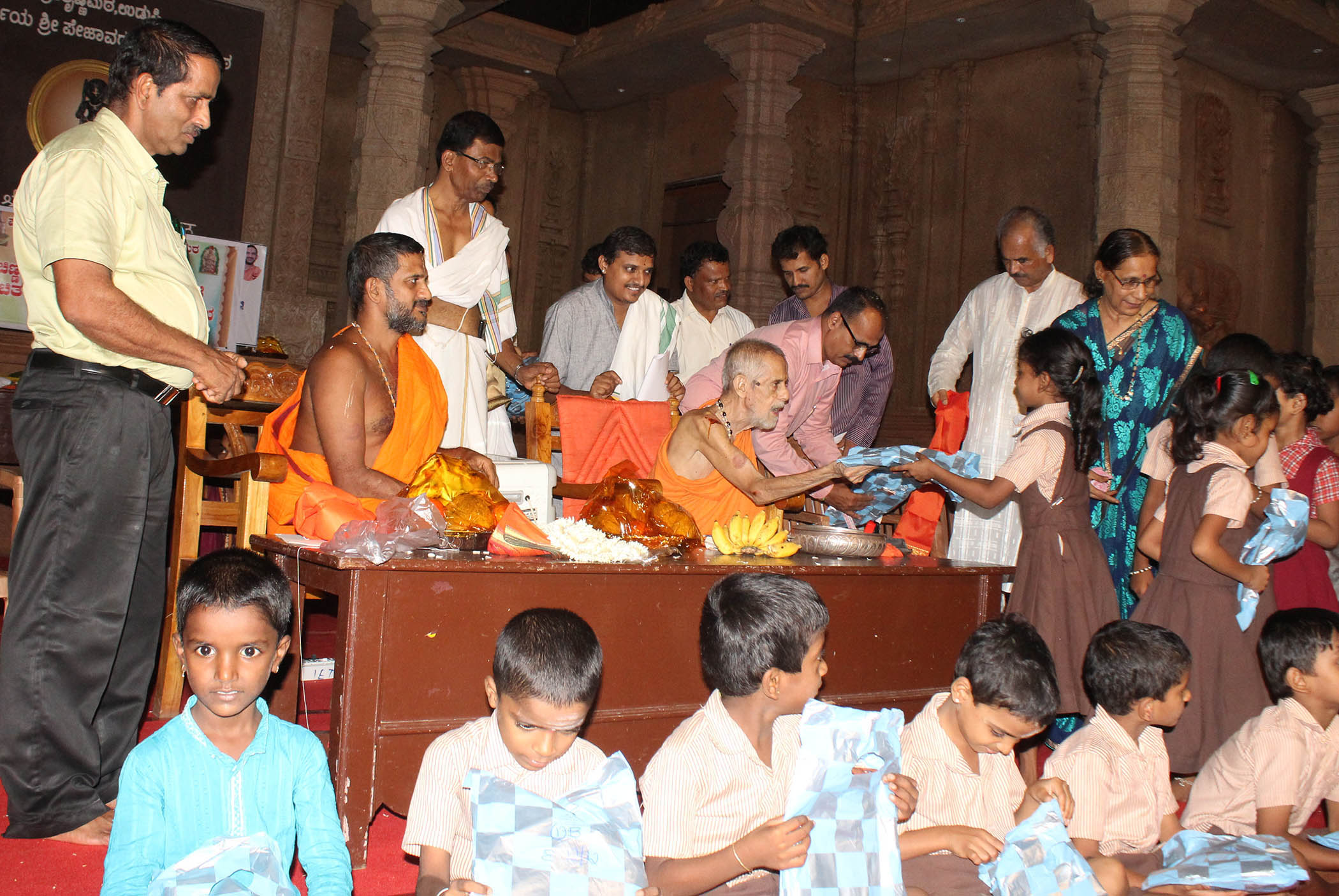 ಸರಕಾರ, ಸಮಾಜ, ಸನ್ಯಾಸಿಗಳಿಂದ ಶಾಲೆಗಳ ಪ್ರಗತಿ: ಪೇಜಾವರ ಶ್ರೀ